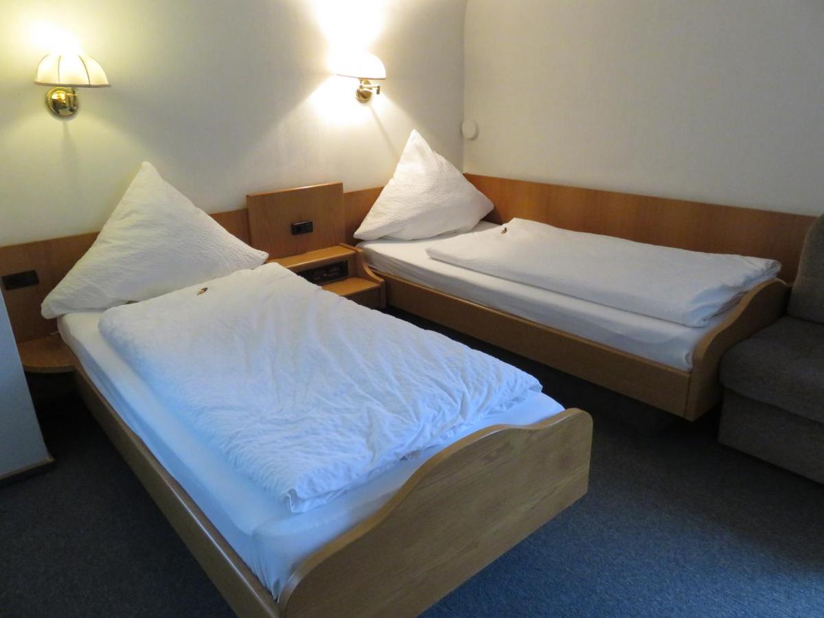 Gaestehaus Krone Oberndorf am Neckar エクステリア 写真